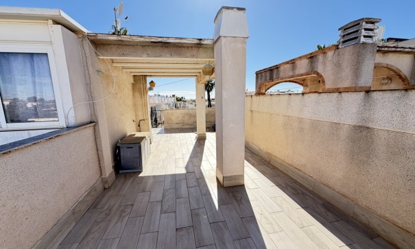 Videresalg - Byhus -
La Florida