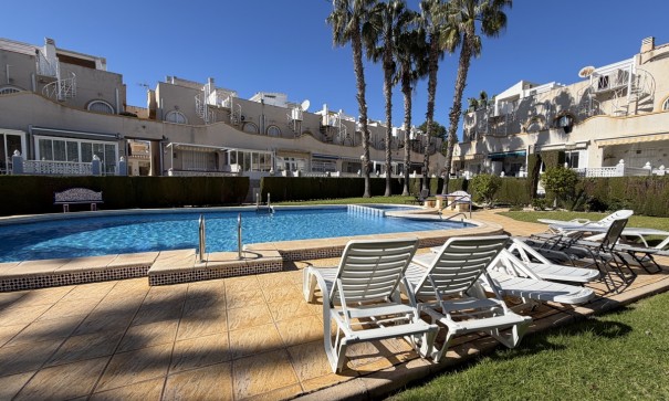 Videresalg - Byhus -
La Florida