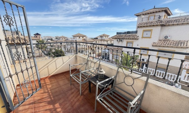 Herverkoop - Halfvrijstaande villa -
Villamartín