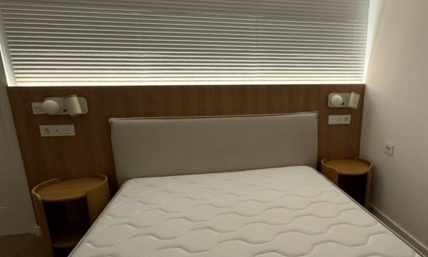 Revente - Appartement -
Torrevieja - Punta prima