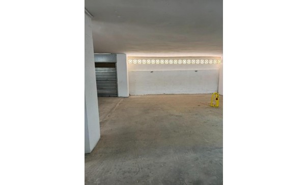 Revente - Appartement -
Torrevieja - Punta prima