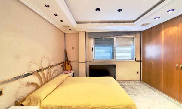 Revente - Appartement -
Torrevieja - Centro