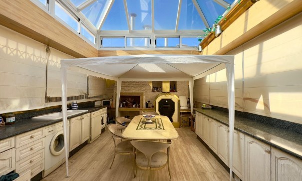 Revente - Appartement -
Torrevieja - Centro