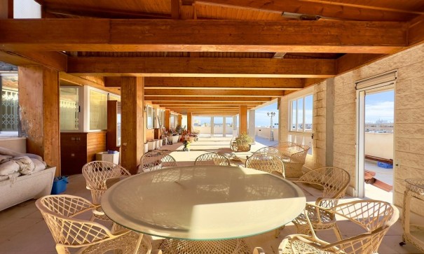 Revente - Appartement -
Torrevieja - Centro