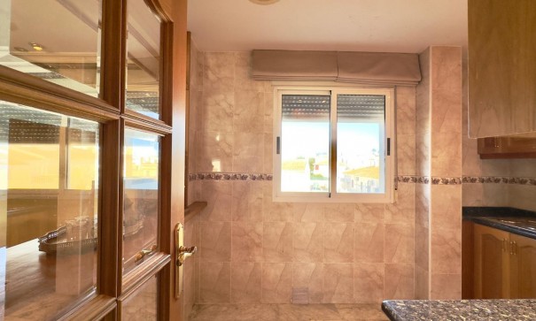 Revente - Appartement -
Torrevieja - Centro