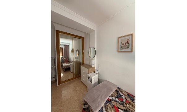 Venta - Apartamento piso -
Torrevieja - La Mata