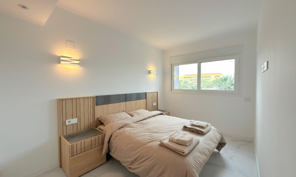 Location longue durée - Apartement Flat -
Torrevieja - Punta Prima