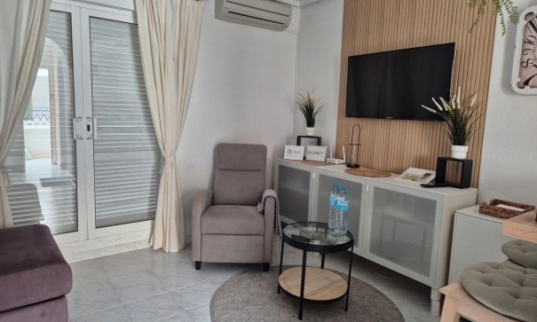 Revente - Appartement -
Torrevieja - La Mata