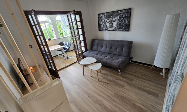 Location longue durée - Apartement Flat -
Torrevieja - Playa de los Naufragos