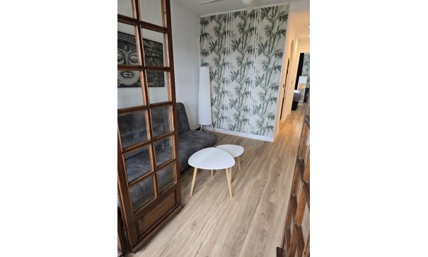 Location longue durée - Apartement Flat -
Torrevieja - Playa de los Naufragos