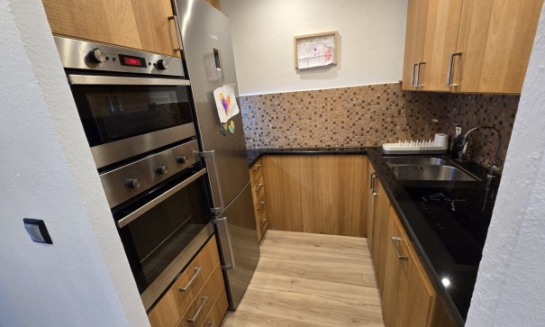 Location longue durée - Apartement Flat -
Torrevieja - Playa de los Naufragos