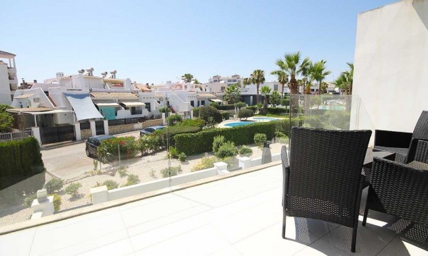Location longue durée - Apartement Flat -
Orihuela Costa - La fuente