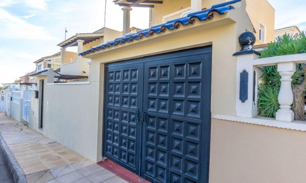 Sprzedaż - Apartament mieszkanie -
Orihuela Costa