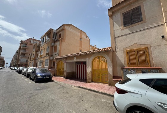 Herverkoop - Apartement Flat -
Torrevieja - Playa del Acequión