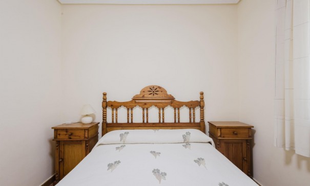 Revente - Appartement -
Torrevieja - torrevieja