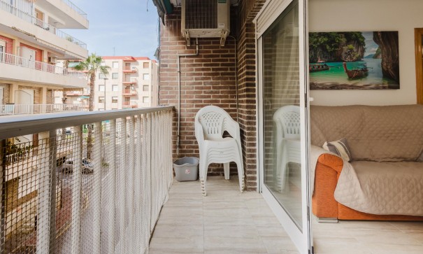 Revente - Appartement -
Torrevieja - Playa del Acequión