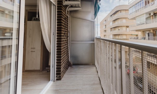 Revente - Appartement -
Torrevieja - Playa del Acequión