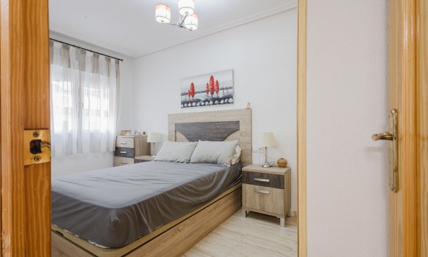 Revente - Appartement -
Torrevieja - Playa del Acequión