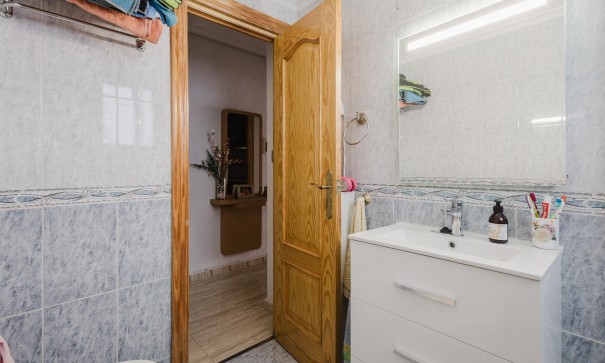 Revente - Appartement -
Torrevieja - Playa del Acequión