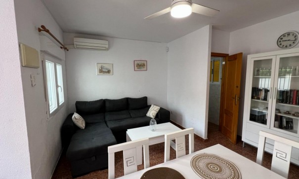 Revente - Appartement -
Torrevieja - Torretas