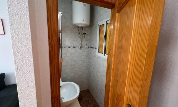 Revente - Appartement -
Torrevieja - Torretas