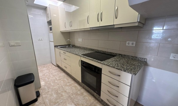 Revente - Appartement -
Torrevieja - Torretas