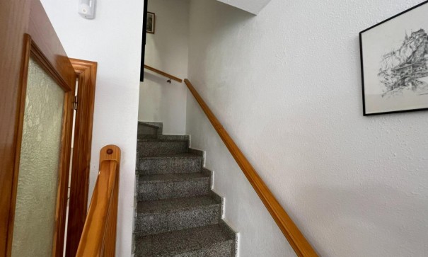 Revente - Appartement -
Torrevieja - Torretas