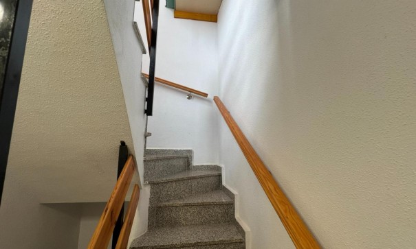 Revente - Appartement -
Torrevieja - Torretas