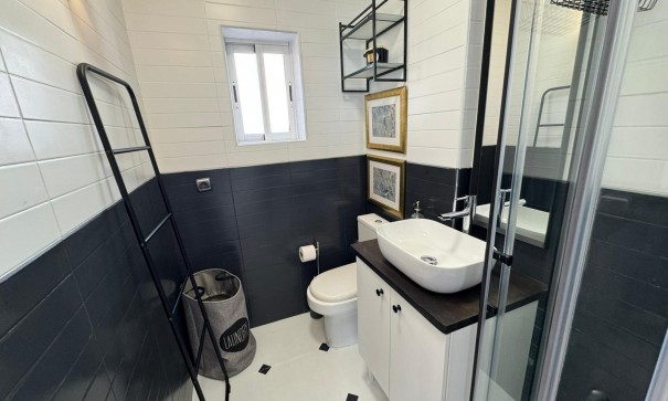 Venta - Apartamento piso -
Torrevieja - Punta Prima