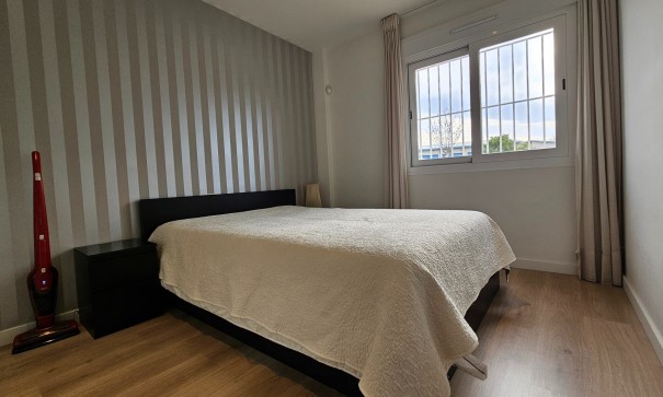 Venta - Chalet Independiente -
Torrevieja