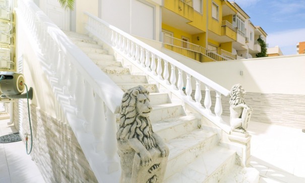 Revente - Maison de ville -
Torrevieja - Punta prima