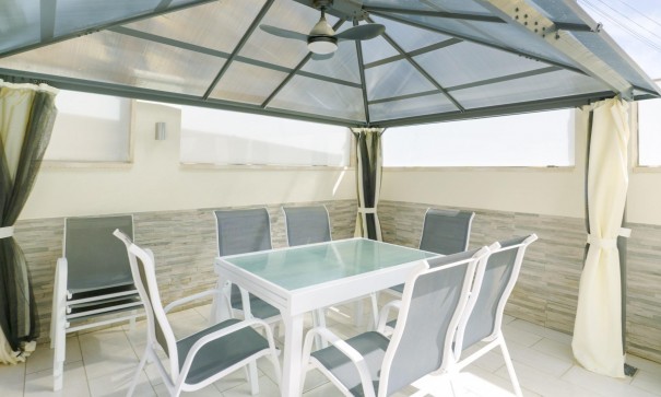 Revente - Maison de ville -
Torrevieja - Punta prima