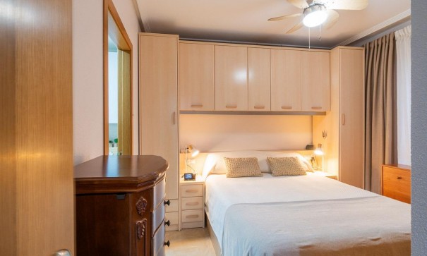 Venta - Apartamento piso -
Torrevieja - Centro