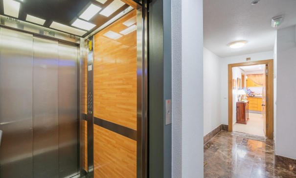 Venta - Apartamento piso -
Torrevieja - Centro