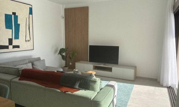 Venta - Chalet Independiente -
Algorfa