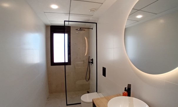 Venta - Chalet Independiente -
Algorfa