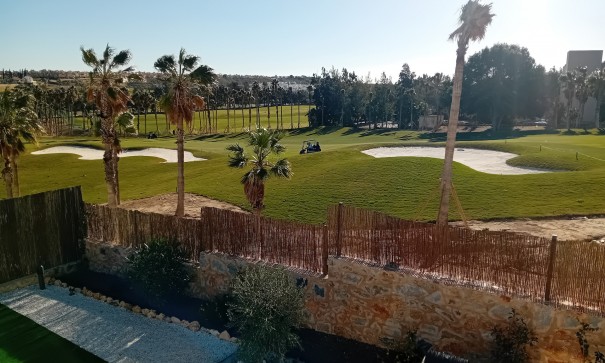 Venta - Chalet Independiente -
Algorfa