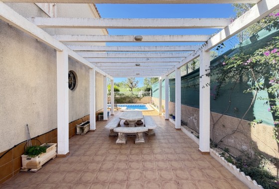 Herverkoop - Vrijstaande Villa -
Villamartín