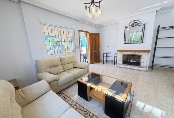 Herverkoop - Vrijstaande Villa -
Villamartín