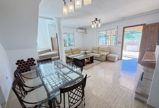 Herverkoop - Vrijstaande Villa -
Villamartín