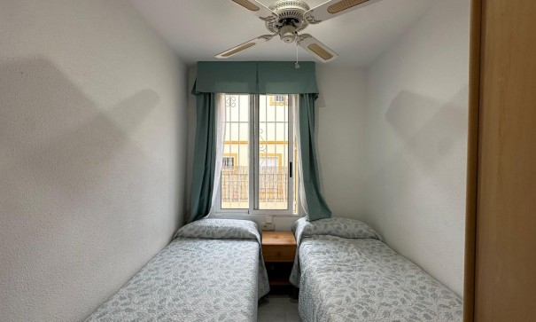 Videresalg - Lejlighed lejlighed -
Orihuela Costa - Playa Flamenca