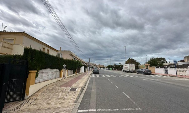 Videresalg - Lejlighed lejlighed -
Orihuela Costa - Playa Flamenca