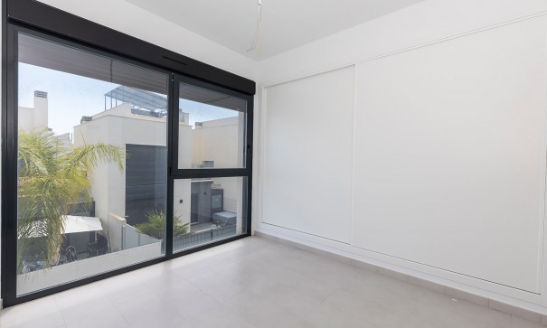 Videresalg - Fritliggende villa -
Orihuela - Orihuela Costa