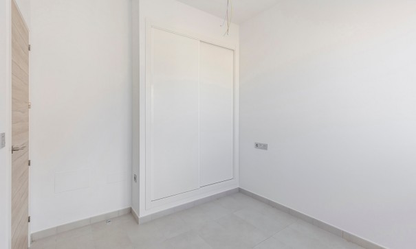 Videresalg - Fritliggende villa -
Orihuela - Orihuela Costa