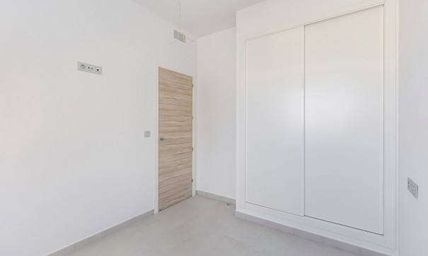 Videresalg - Fritliggende villa -
Orihuela - Orihuela Costa