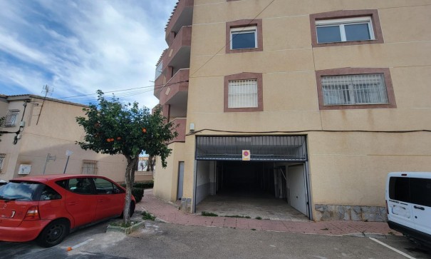 Herverkoop - Garage -
Orihuela Costa - La Regia