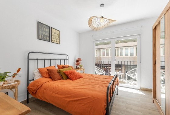 Herverkoop - Apartement Flat -
Torrevieja - Centro - Muelle Pesquero