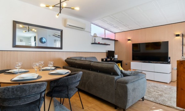 Venta - Casa de pueblo -
Orihuela Costa - Villamartín