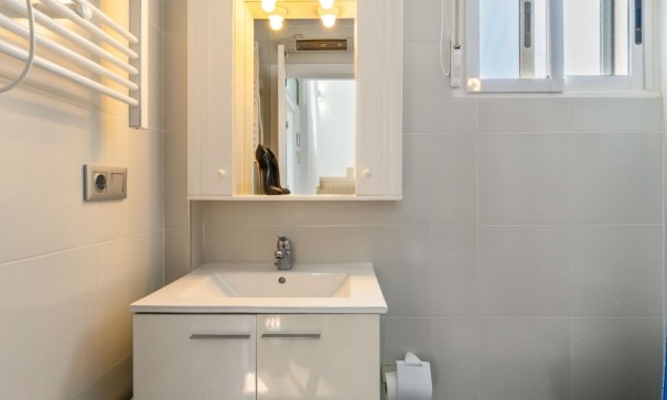 Venta - Casa de pueblo -
Orihuela Costa - Villamartín