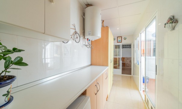 Venta - Casa de pueblo -
Orihuela - Desamparados-Hurchillo-Torremendo